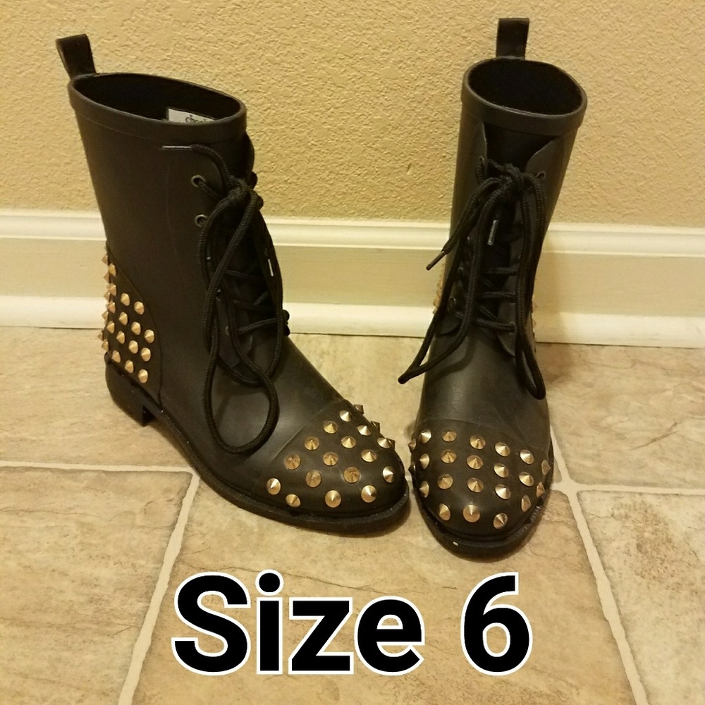 Rain boots